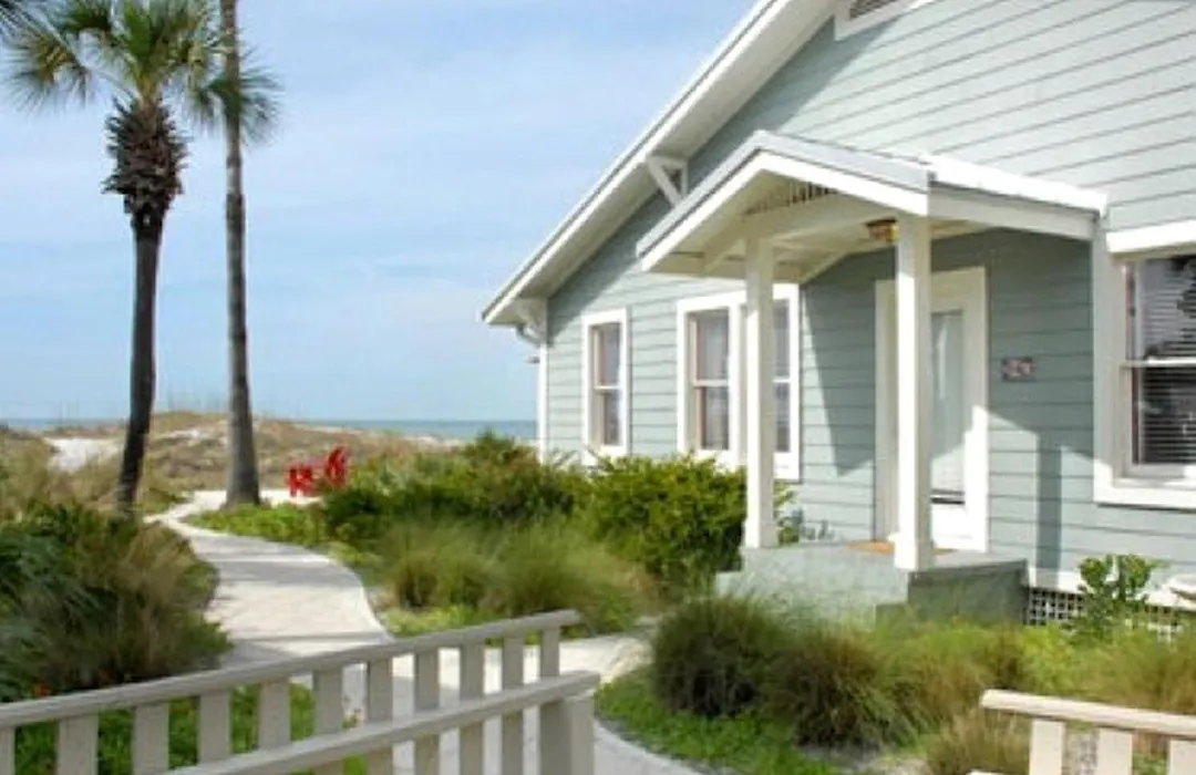 Historic Seafront Cottage With Gorgeous Gulf Views In Indian Rocks Beach, Florida